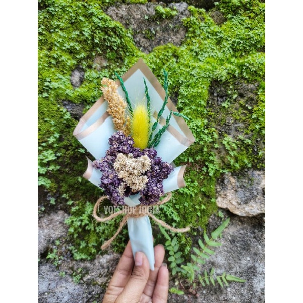 BUKET KARANGAN BUNGA KERING HADIAH ULTAH WISUDA HAND BOUQUET KECIL BUNGA HIAS