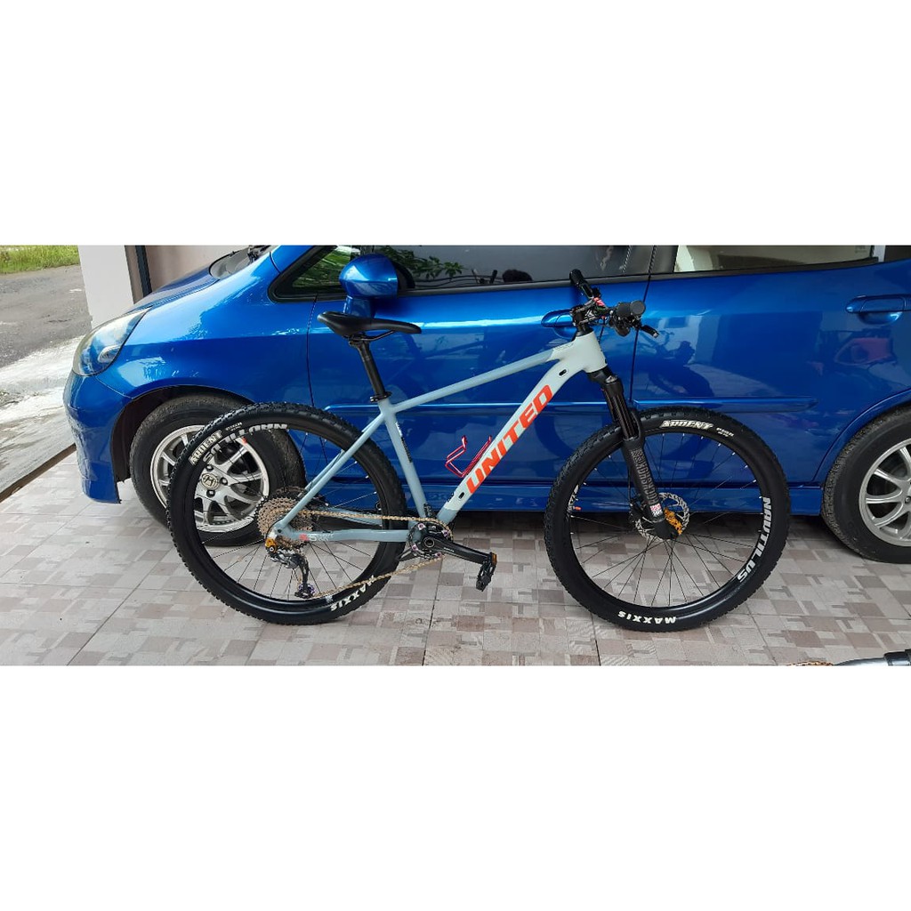 SEPEDA GUNUNG UNITED CLOVIS 5.0 FULL UPGRADE