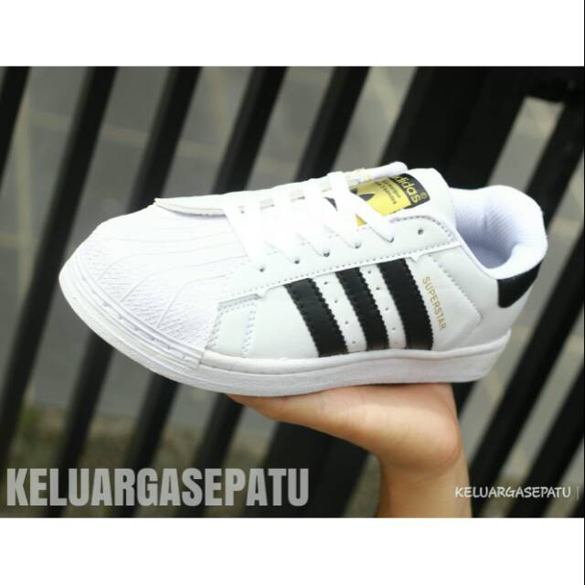 sepatu adidas superstar putih hitam