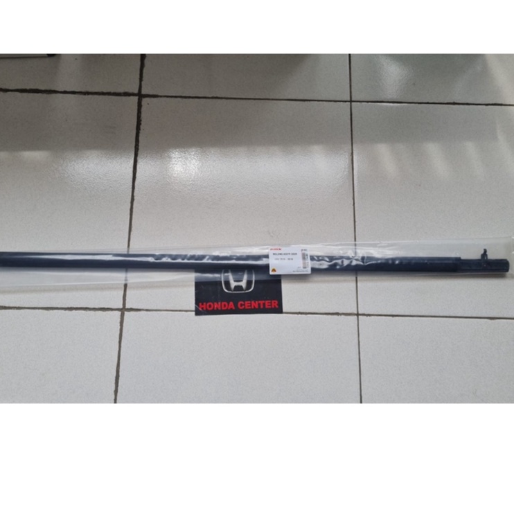 pelipit karet kaca luar weather strip molding door  hrv 2015 2016 2017 2018 2019 2020 2021 72410-T7A 72450-T7A 72910-T7A 72950-T7A