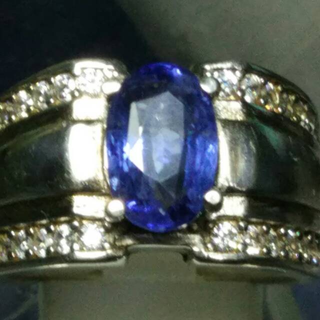 Natural Ceylon Blue Sapphire