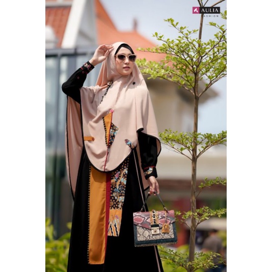 Naviska Black Nude Batik by Aulia Fashion