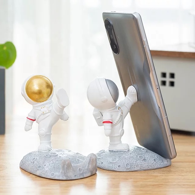 MIINII Phone Holder Astronot HP HD-09 Dekorasi Hias Rumah Meja Kamar Anak Phone Holder Keras High Quality