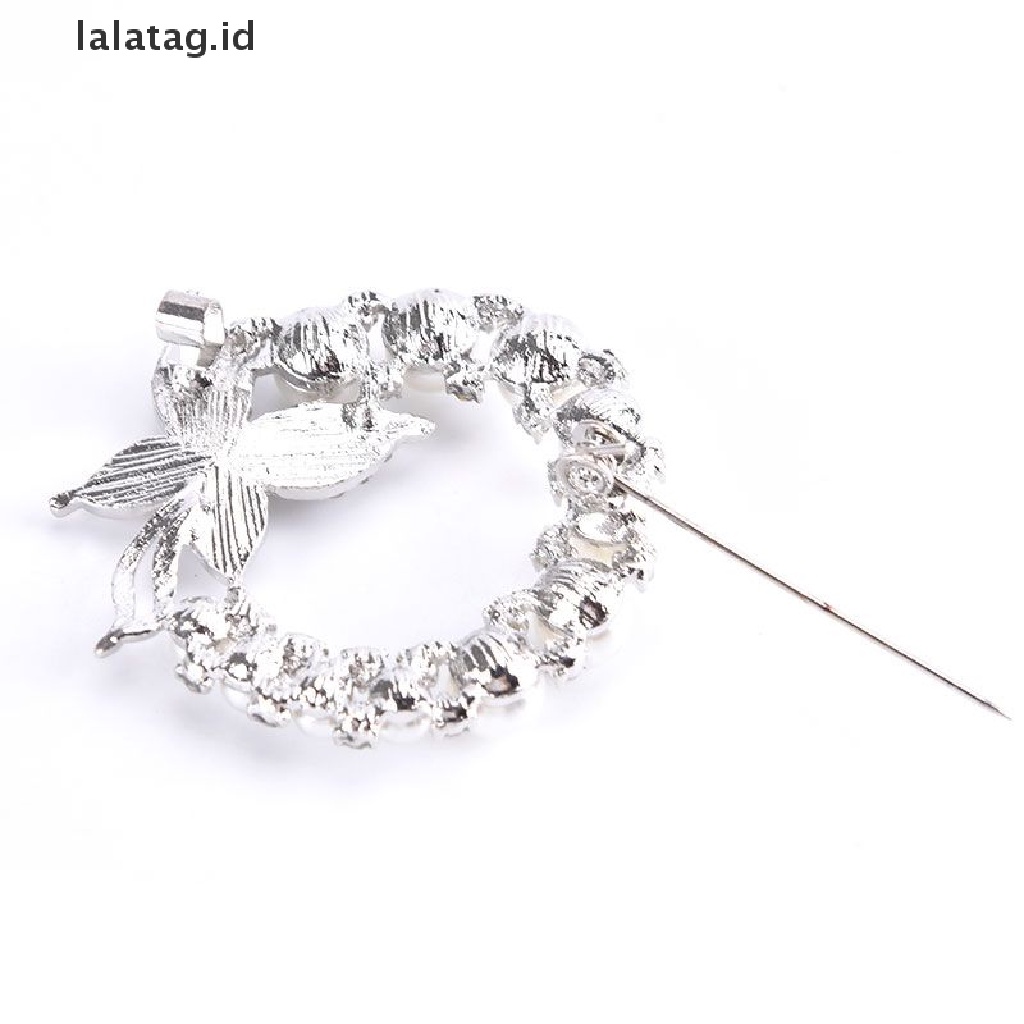 [lalatag] Pearl and Rhinestone Circle Brooches For Baroque Trendy Elegant Butterfly Brooch [ID]