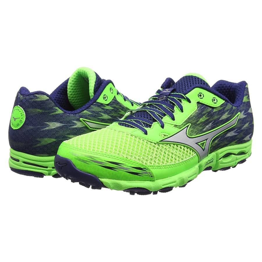 mizuno cross trainer