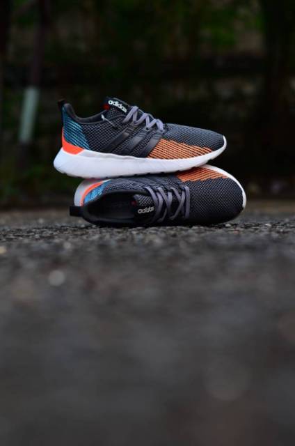 adidas questar flow grey multicolor