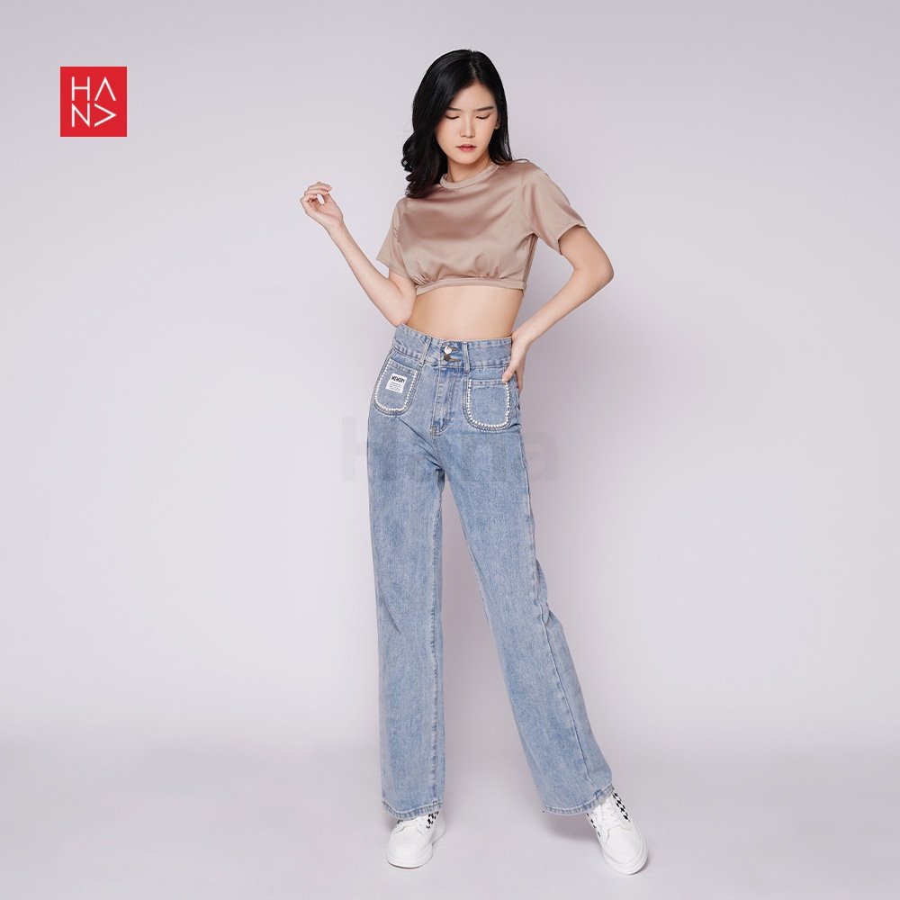 Hana Fashion - Ester Backless Satin Crop Top Wanita - CT156