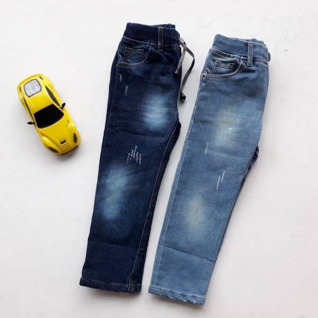 Eyza jeans size 246 81012