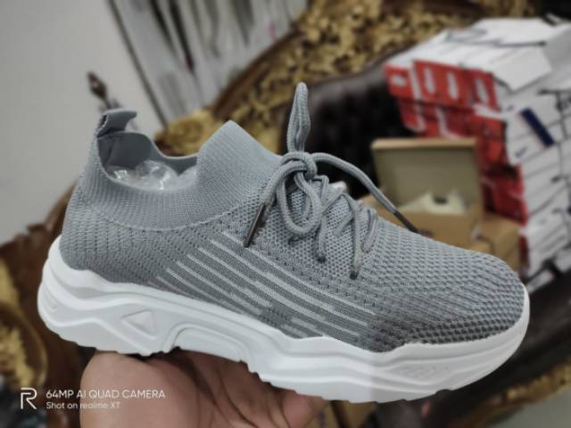 Sepatu slip on wanita import feata A975