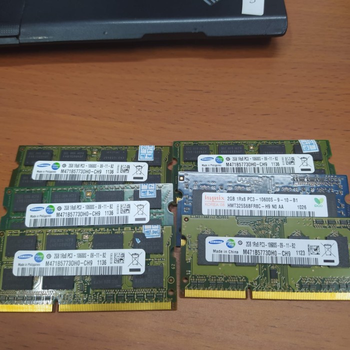 MEMORY RAM SODIMM  LAPTOP DDR3 2GB PC3-10600S KHUSUS BUAT LAPTOP LKE NEW MURAH MERIAH