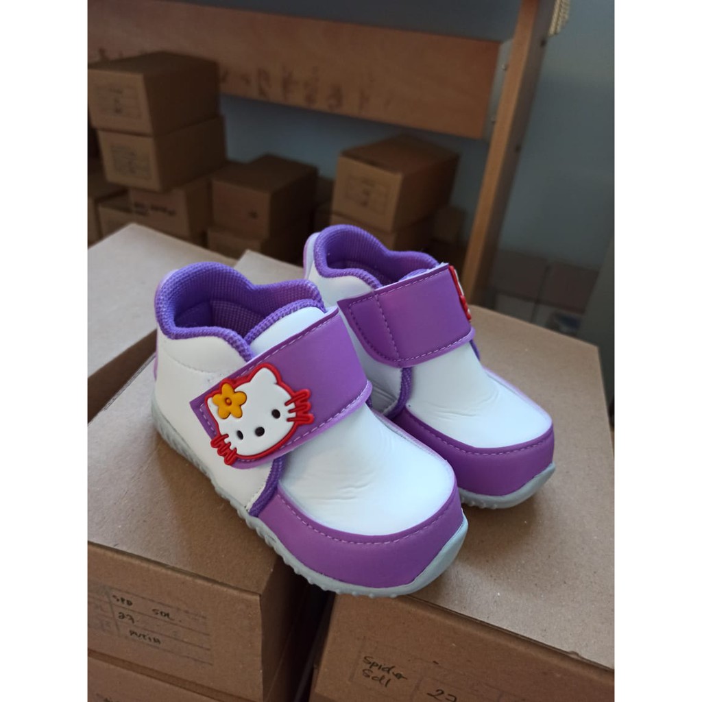 Sepatu  HELLO KITTY Anak Perempuan Semi Boots NON LED (Local Product)