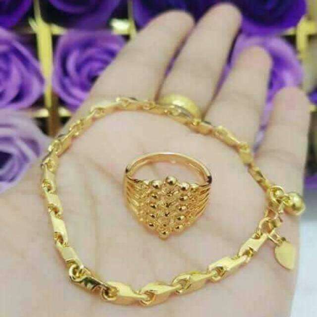 Perhiasan lapis emas 24k