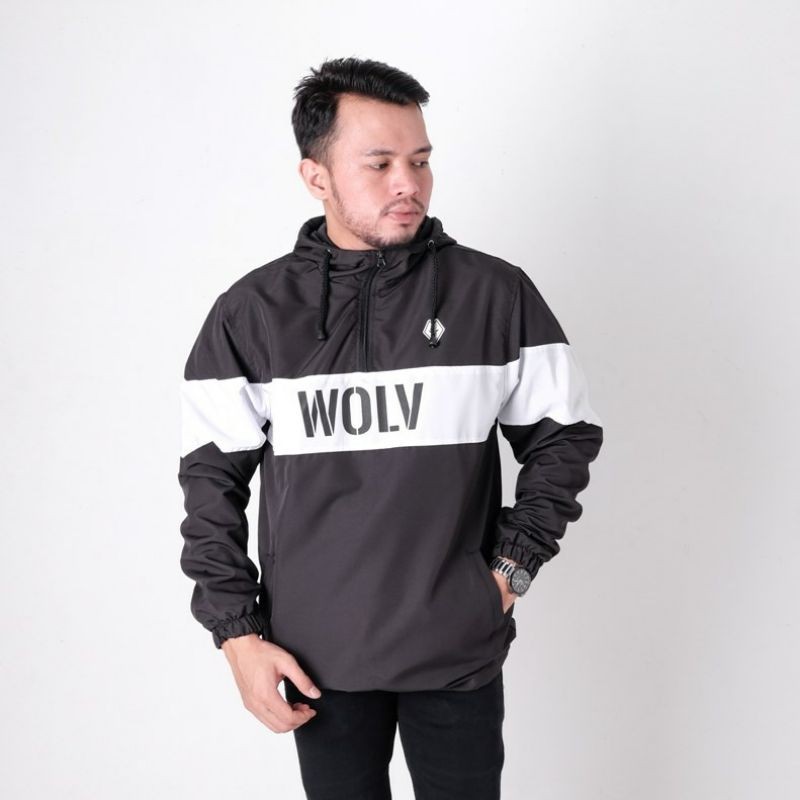 Cagoule Jaket Wolv Black Logo