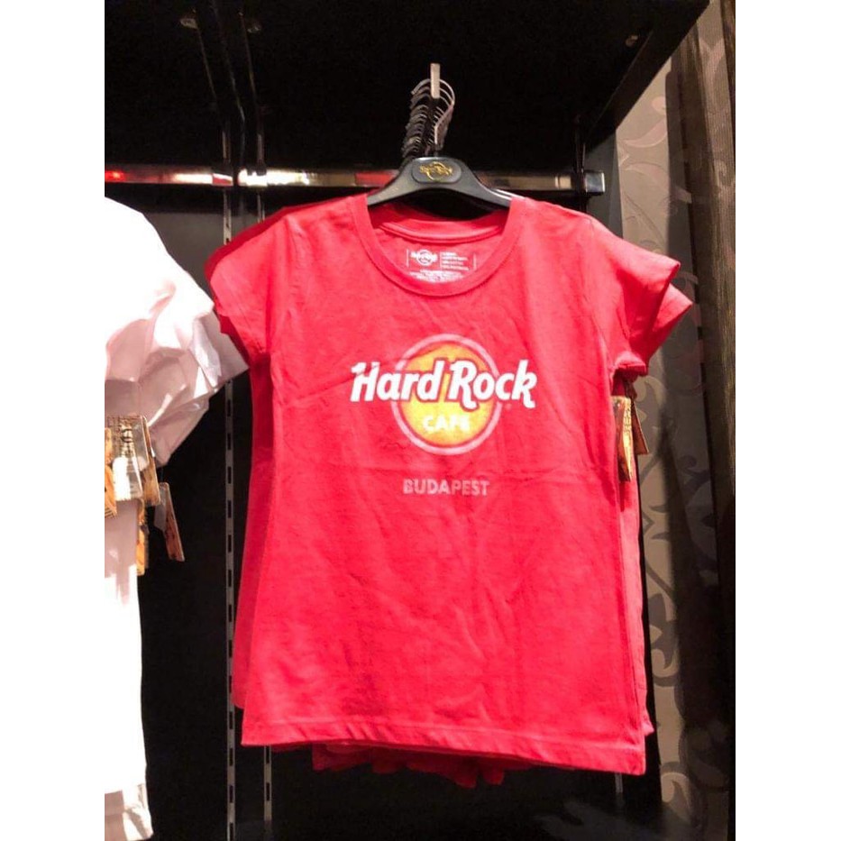 Kaos Hard Rock Cafe Merah Wanita Budapest