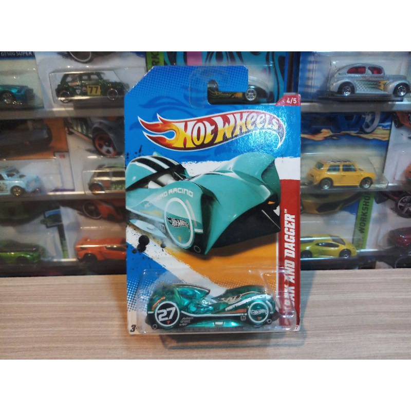 HOT WHEELS CLOAK AND DAGGER GREEN