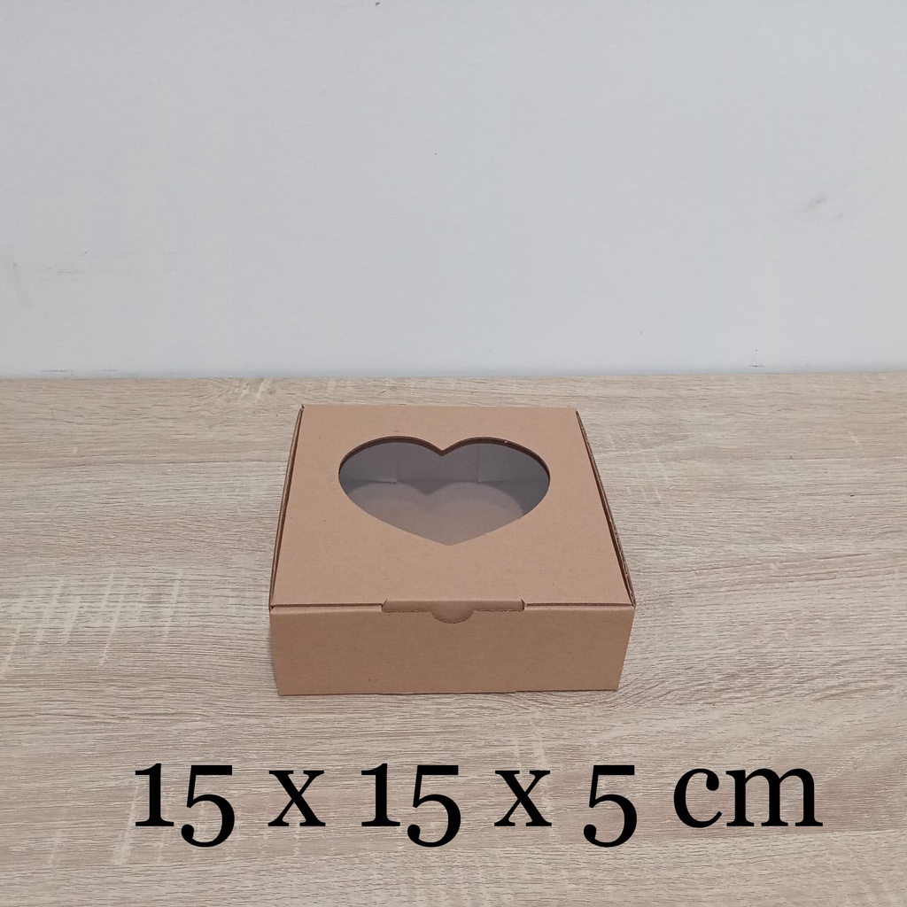 

Kardus Mika Hati / Love 15 x 15 x 5 cm... model diecut, untuk kue dll