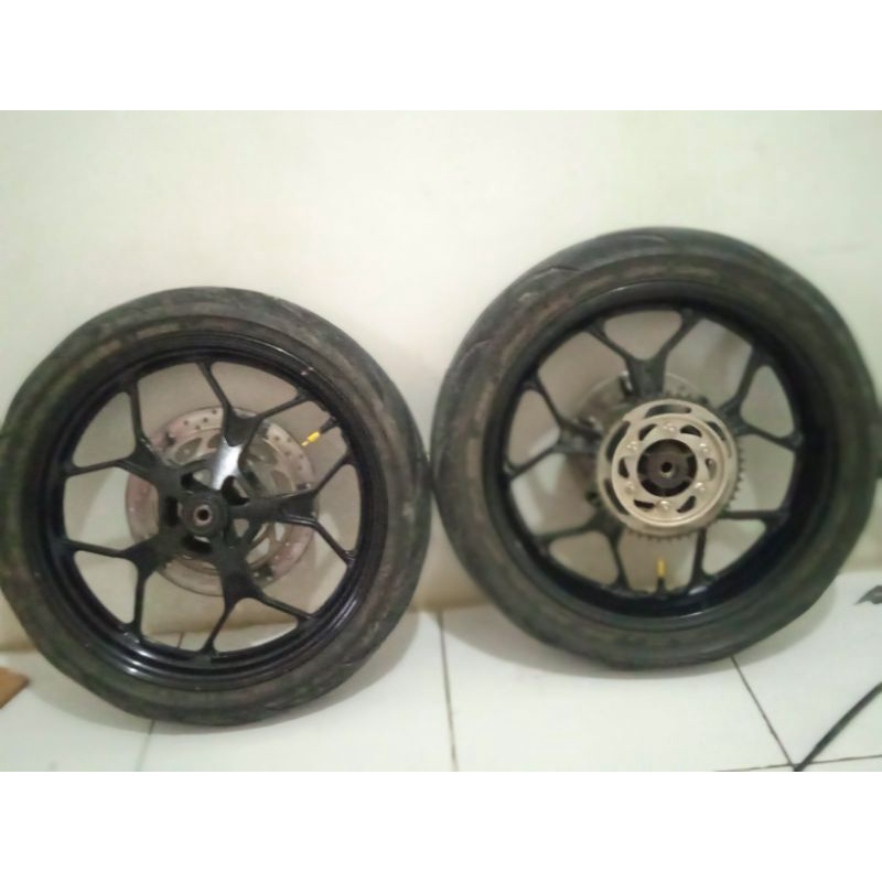 velg original yamaha xabre