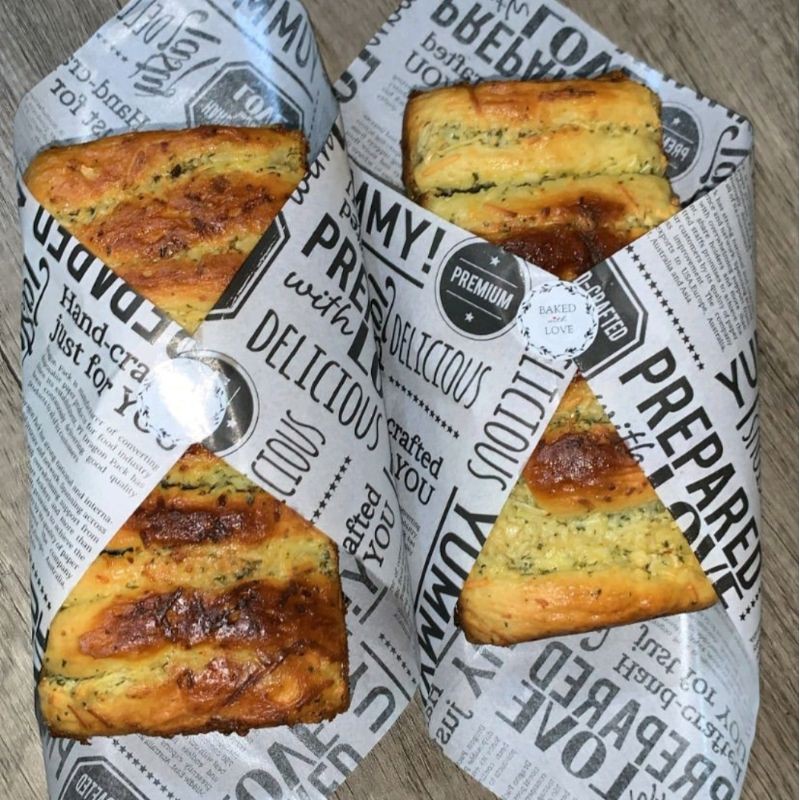 

RB Kertas nasi laminasi 25x27,5 cm (newspaper,bread, yellow food,banana leaf,love) isi 100 pcs