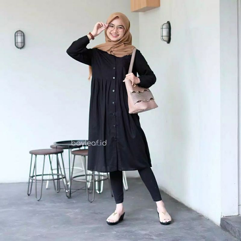 Tunik Kancing bahan Rayon Premium di atas Uniqlo