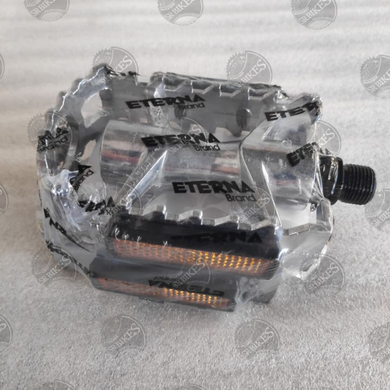 Pedal ALLOY untuk Sepeda MTB Lipat Minion Fixie. As Besar 9/16. ETERNA