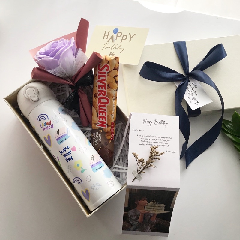 

Ready Kado Ulang Tahun / Kado Wisuda / Hampers Ulang Tahun