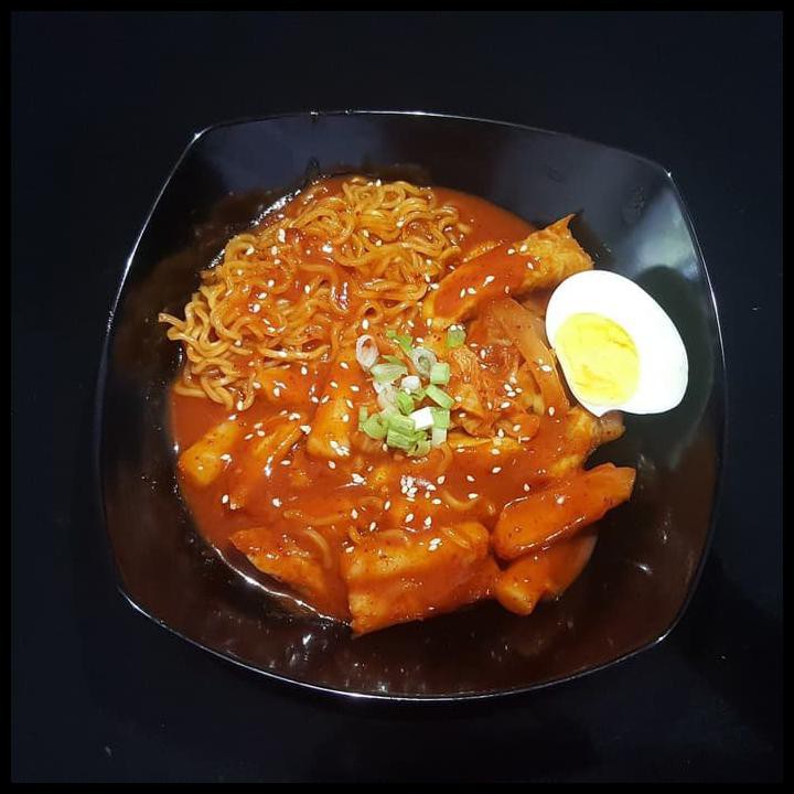 

6ZVH TOPOKKI RICE CAKE 200 GRAM + SAUCE TOKPOKI 200 GRAM.. JW7A