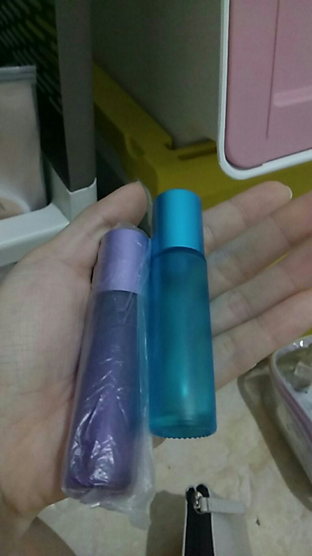 Botol Kaca Roll On Pastel 10ml Dengan Tutup Warna Sama
