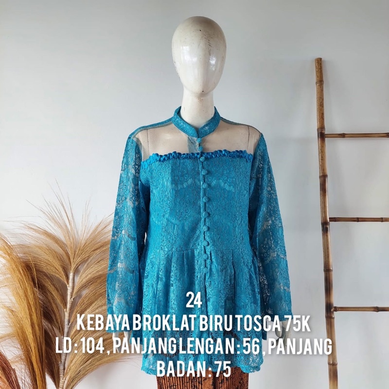 kebaya wisuda/kebaya broklat