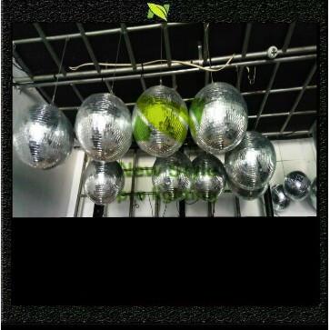 MIRROR BALL 10INC LE008A LAMPU DISCO