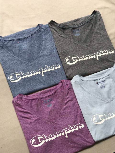 Champion V-neck wash logo tee