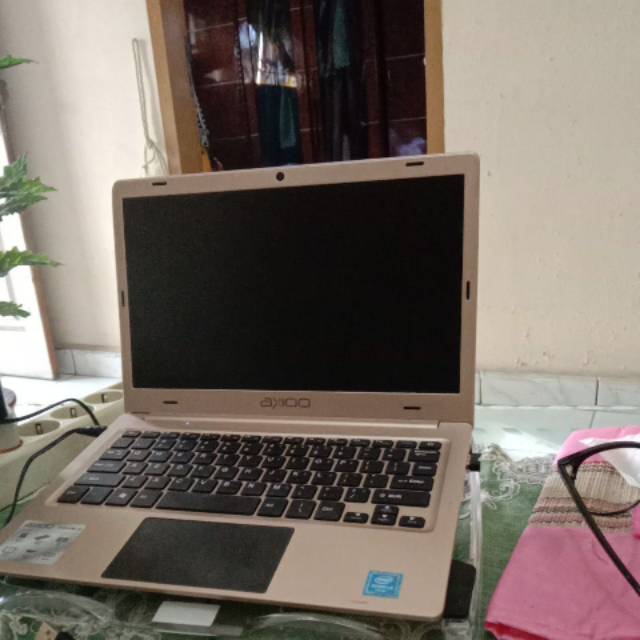 Laptop axioo