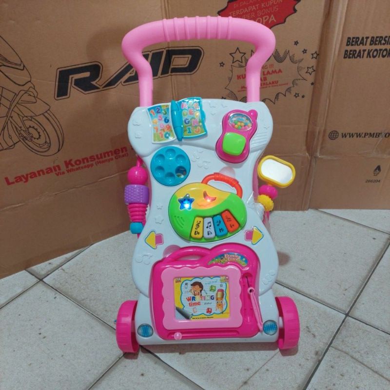 Mainan Bayi Dorong Baby Push Walker Alat Bantu Jalan Bayi Baby Walker Music Walker