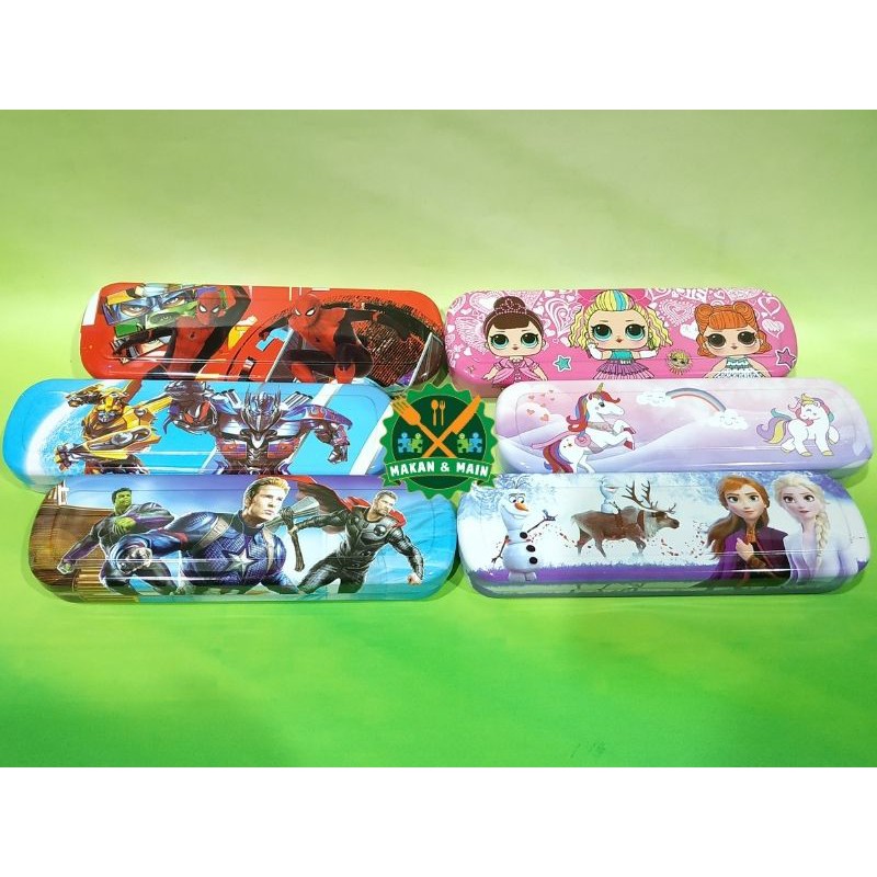 

Kotak Pensil Kaleng Motif Spiderman Transformer Avenger LOL Unicorn Frozen Dengan ATK QZ 6031