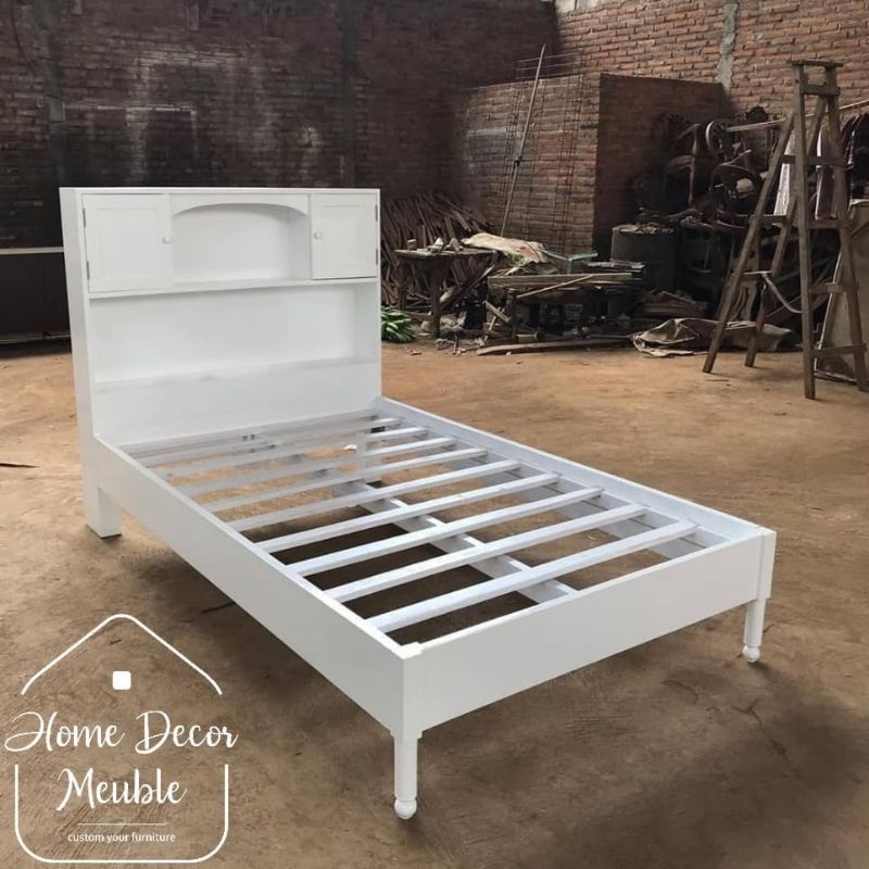 Tempat tidur minimalis duco, dipan putih , dipan duco