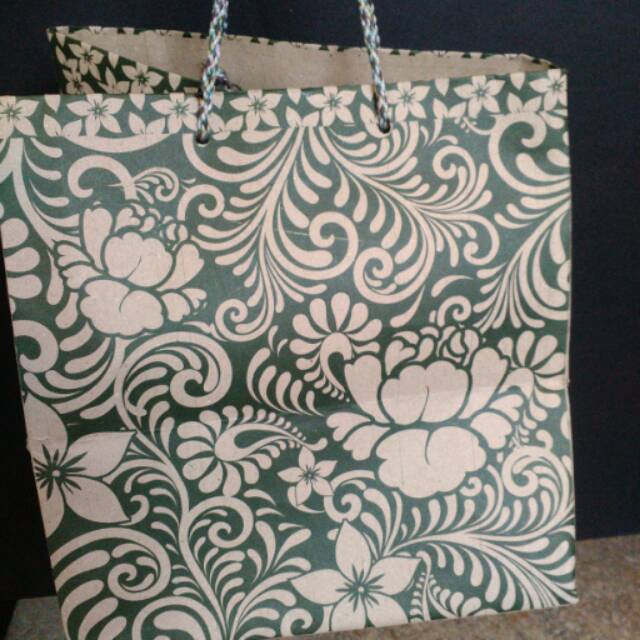 

Tas Karton Batik Hantaran Besar 1 lusin