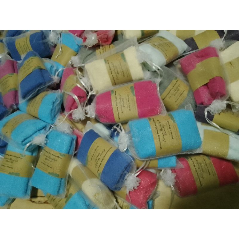 Sarung Tile souvenir pouch / handuk