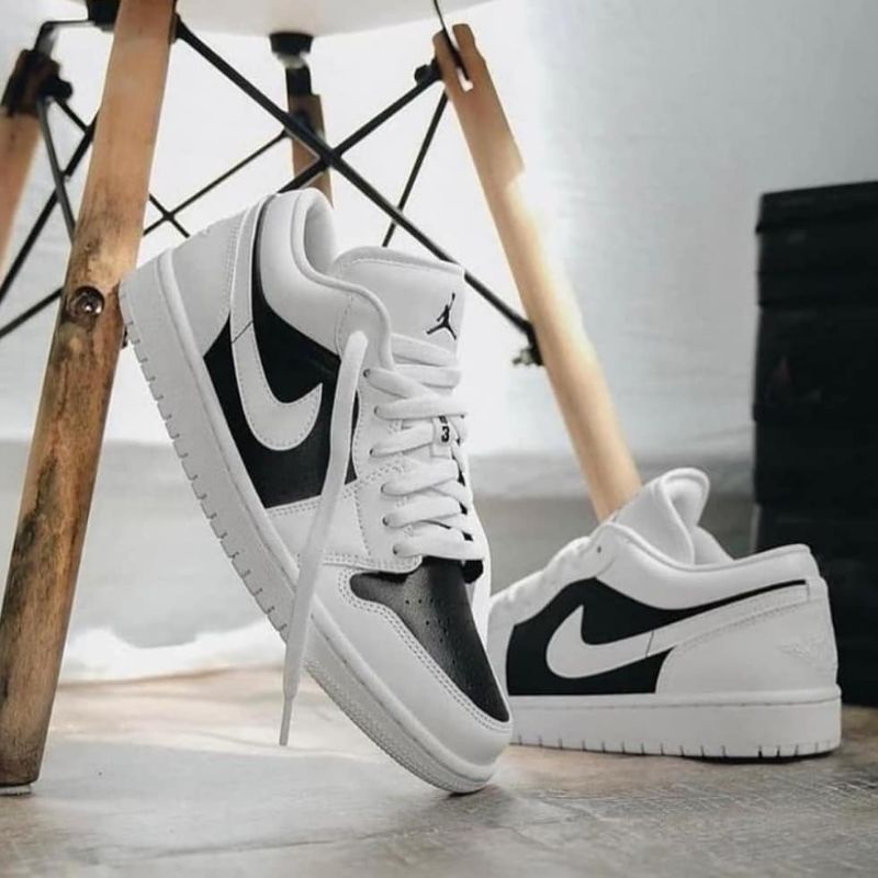 sneakers Pria Nike Jordan 1 low White Black