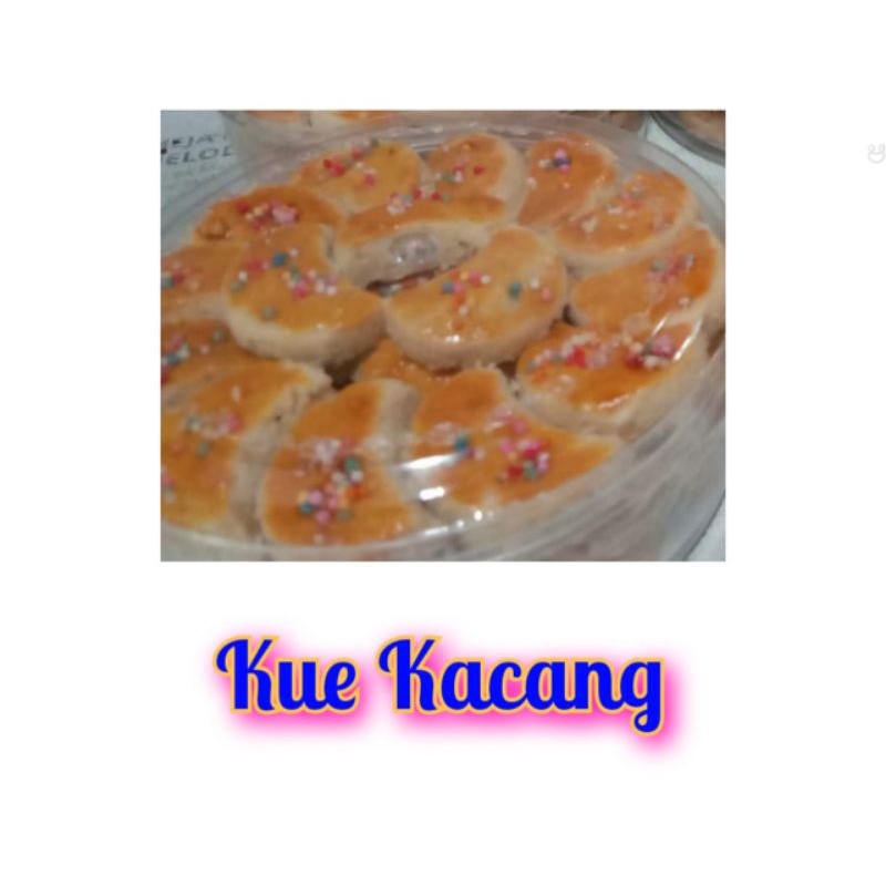 

kue kacang & kue panir selai (set isi 6toples)
