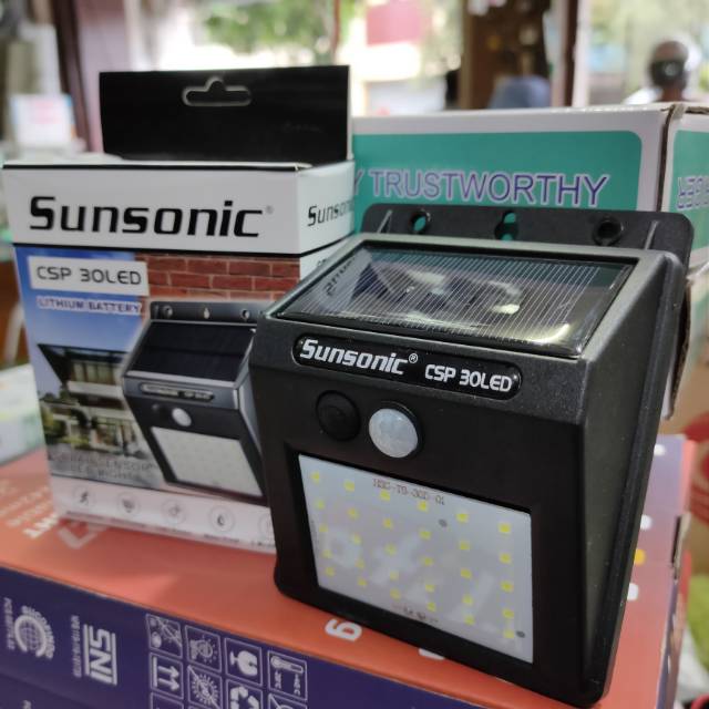 sunsonic lampu dinding taman sensor gerak solar panel led outdoor wall light