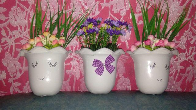 Set Bunga Plastik Aster Dengan Pot Dinding