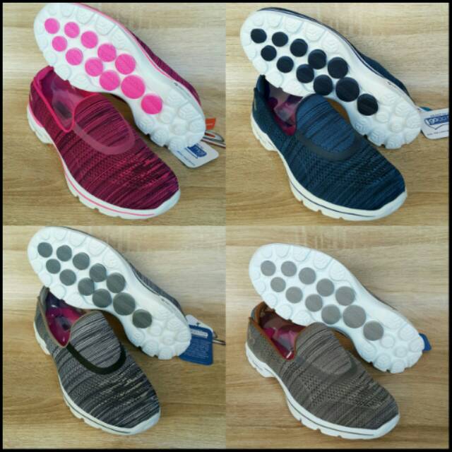 Skechers go walk