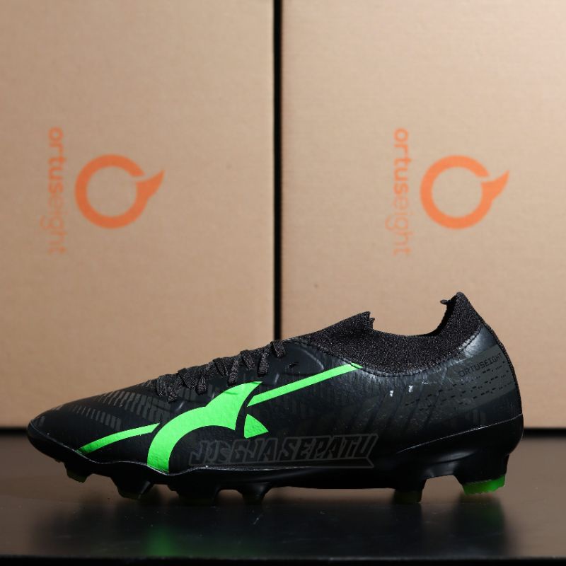 Ortuseight Sepatu Sepak Bola Catalyst Liberte FG - Black/Lime Green