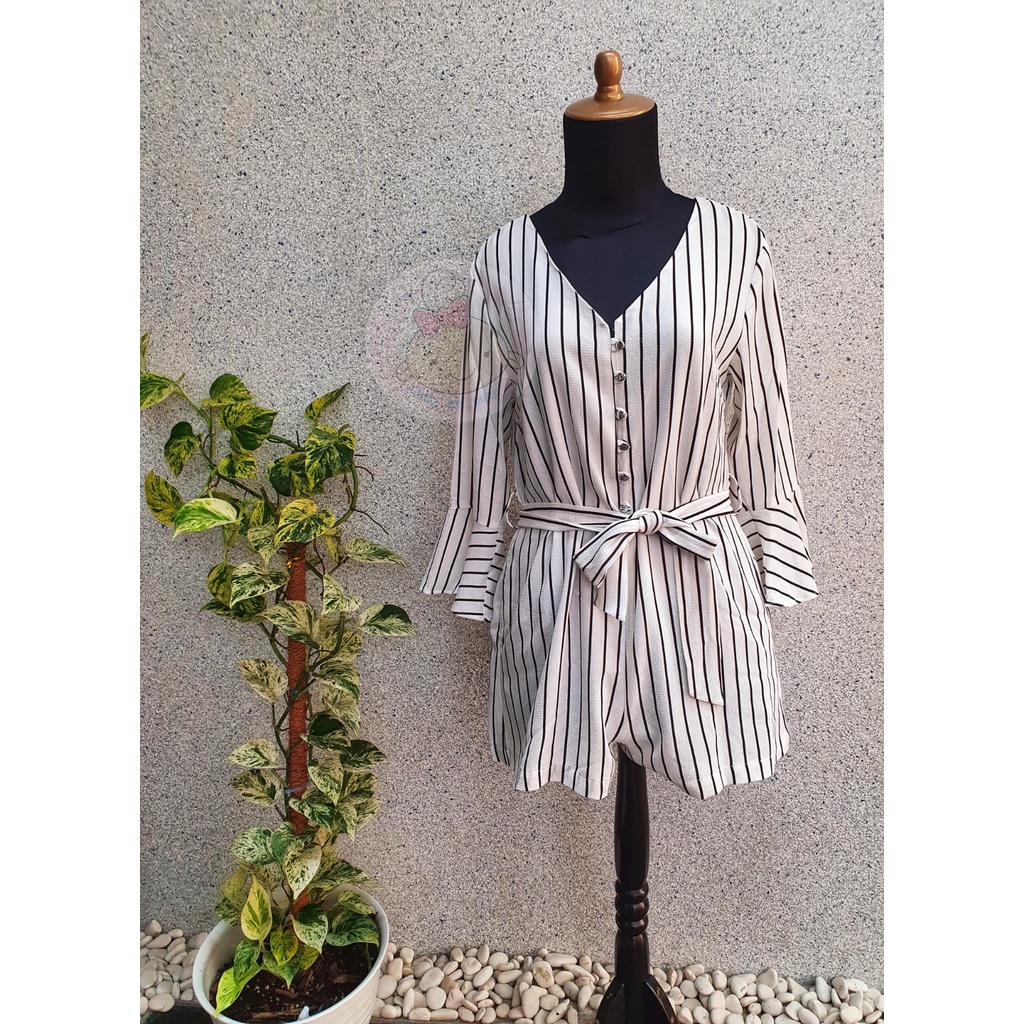 Like NEW Valley Girl Mini Jumpsuit Lengan Panjang Salur - baju wanita / jumpsuit wanita / preloved j