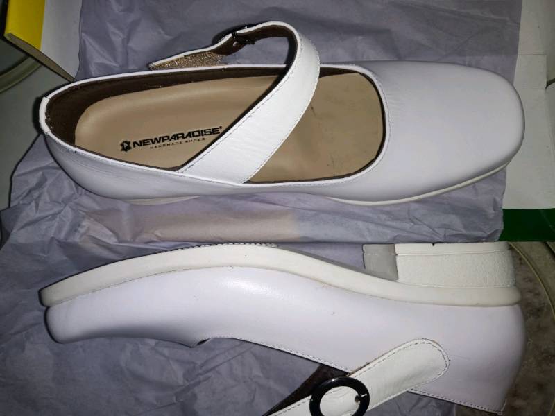 Sale ! Sepatu Paskibra Sekolah Kantor Pantofel Wanita / Sepatu Formal Kerja Wanita Kulit Asli Putih