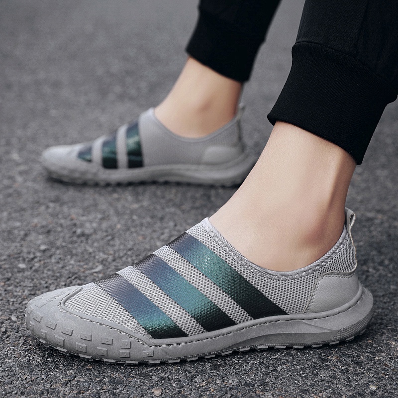 Highland Sepatu Slip on Pria Kasual Sepatu Santai Unisex Sepatu Selop Kasual MR218