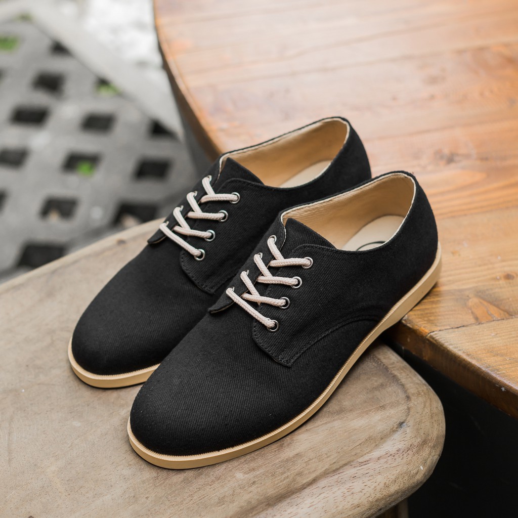 ELVRA Footwear - Sepatu Pria Sepatu Sneakers Sepatu Kasual Casual Sepatu Kanvas Canvas - Ernest Black Cream