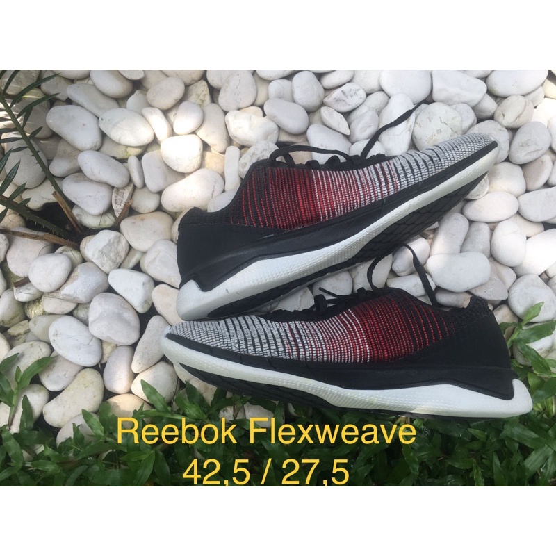 Reebok flexweave / sepatu second / bukan grade premium / sepatu lari