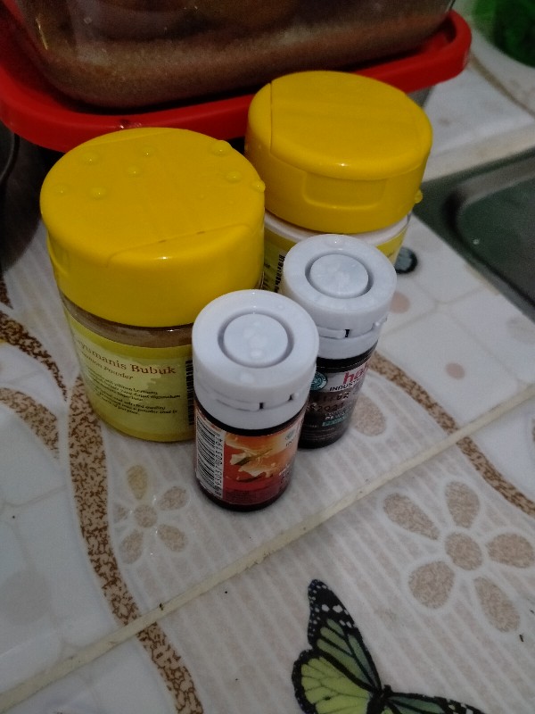 Sendok Makan Plastik Warna Hitam
