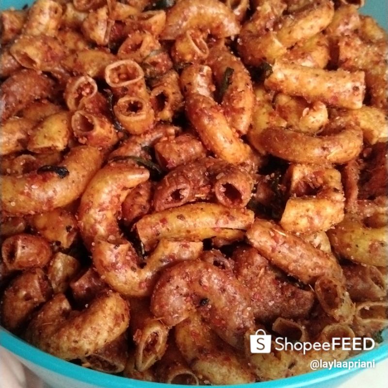 

Makaroni Pedas Aroma Daun Jeruk Segaar