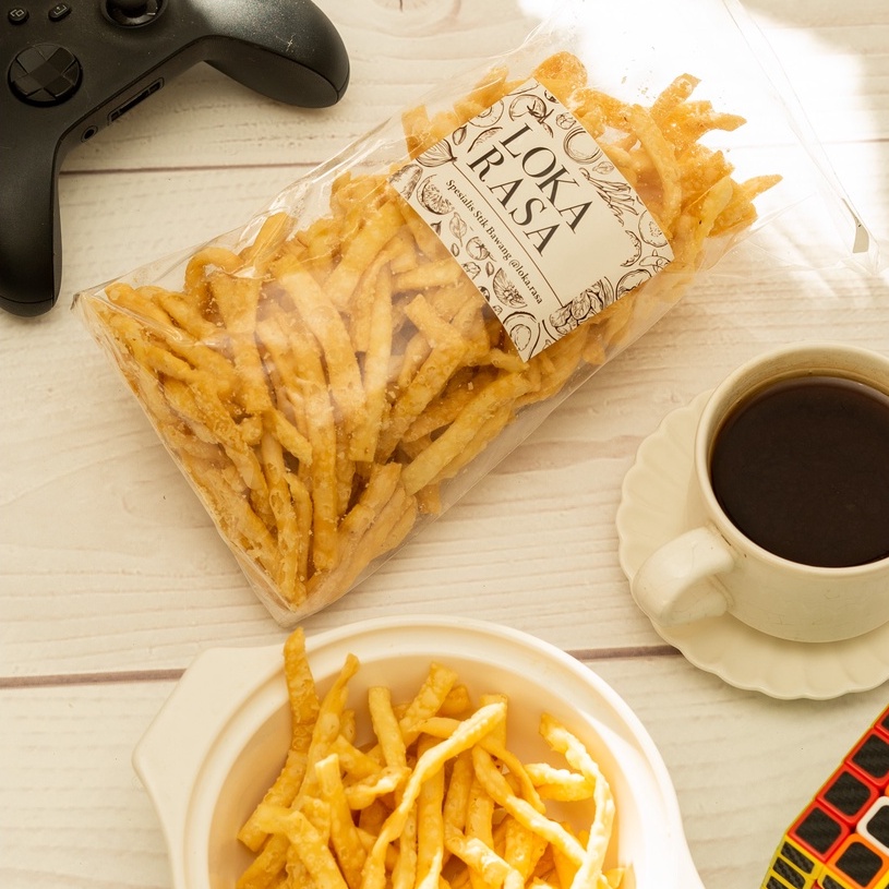 

ORIGINAL Stik Bawang by LokaRasa / Kue Bawang